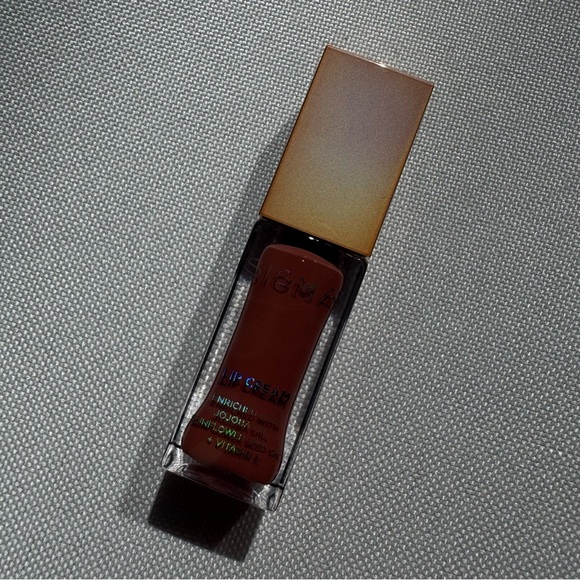 NWT Sigma Beauty Lip Cream - Dusty Rose - Picture 2 of 3